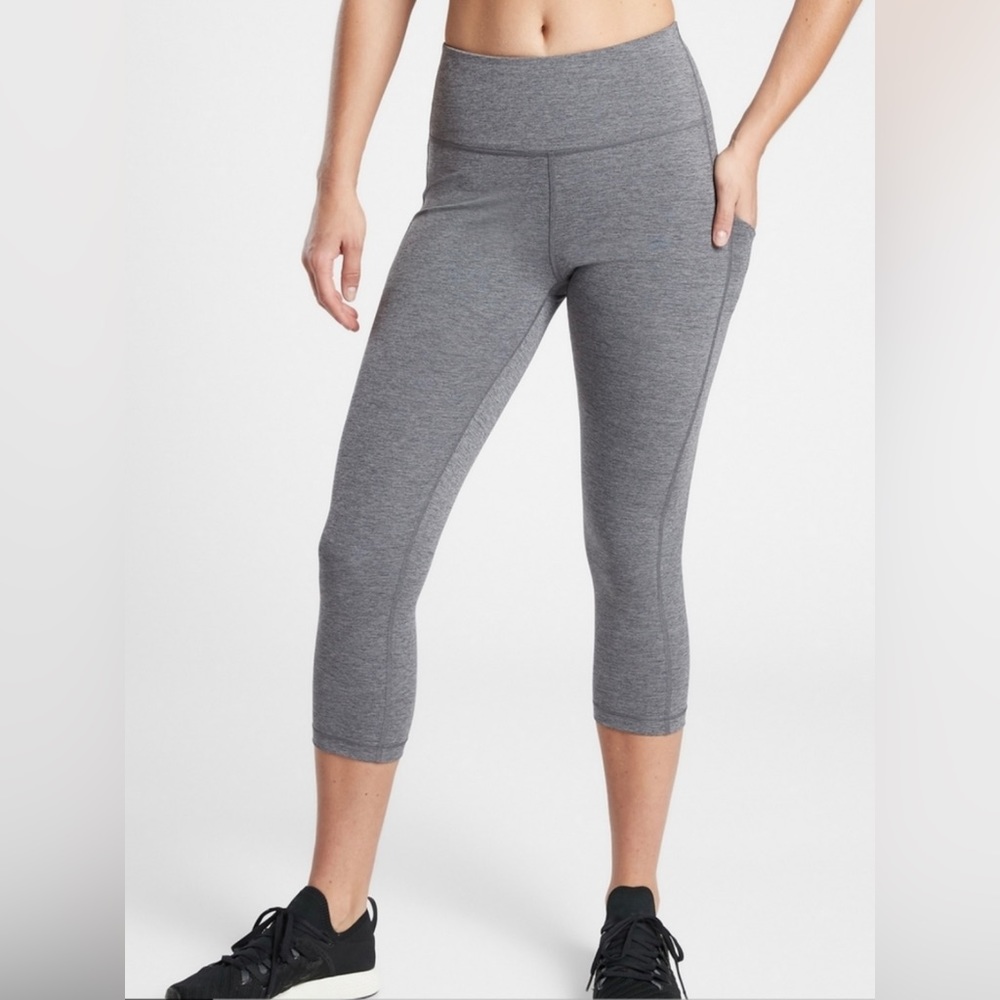 ATHLETA Ultimate Stash Pocket Capri in Heathered Grey